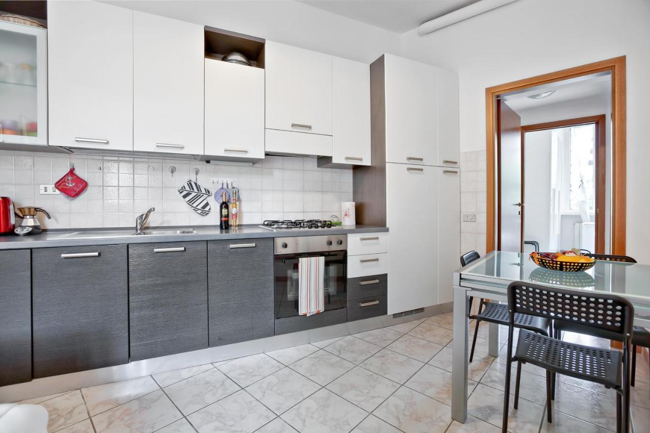 Appartement Cenisio Brilliant Flat à Milan Extérieur photo